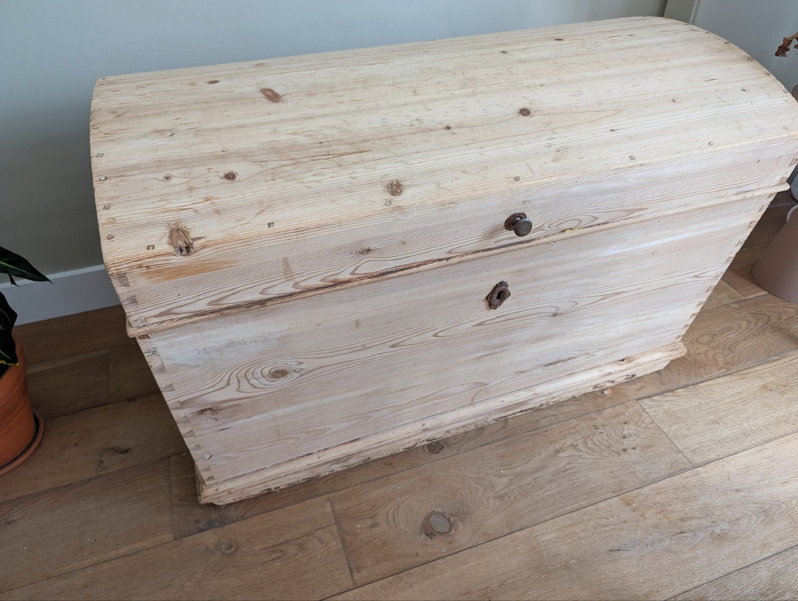 Vintage houten kist / dekenkist van grenen, Ophalen