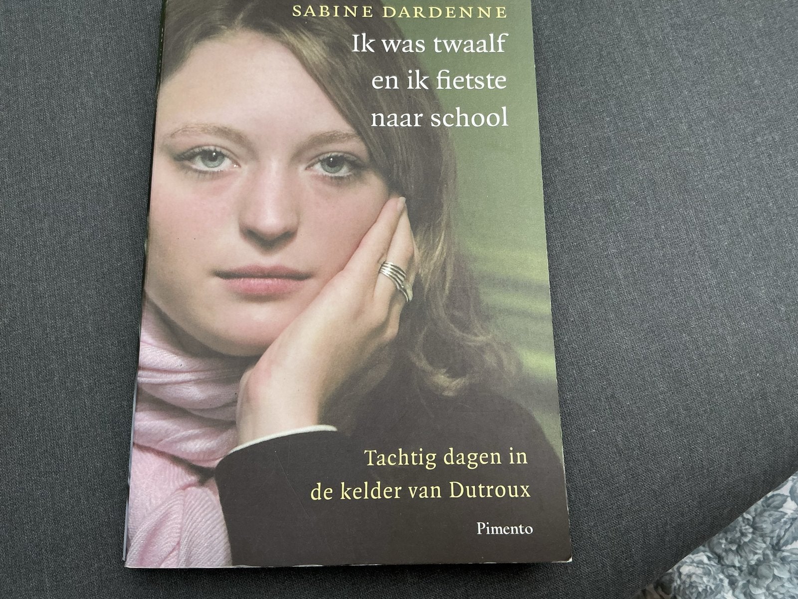 Ik was twaalf en ik fietste naar school - Sabine Dardenne, Ophalen of Verzenden, Gelezen, Overige