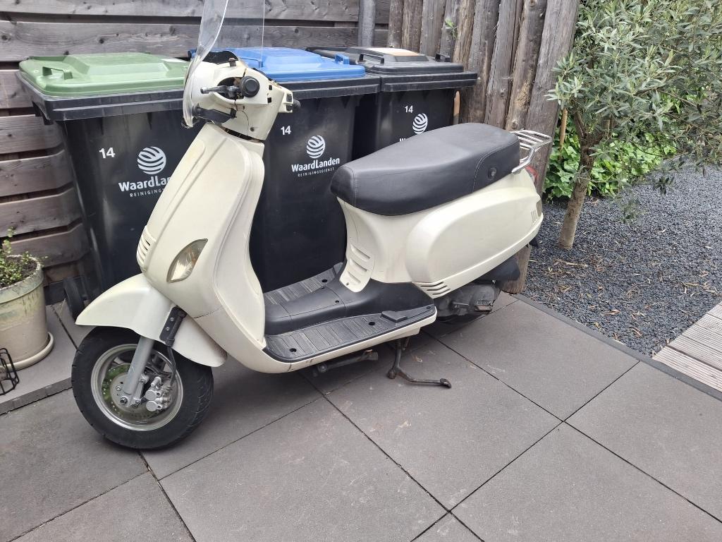 Luuko Scooter, Ophalen, Gebruikt, Maximaal 45 km/u, Benzine