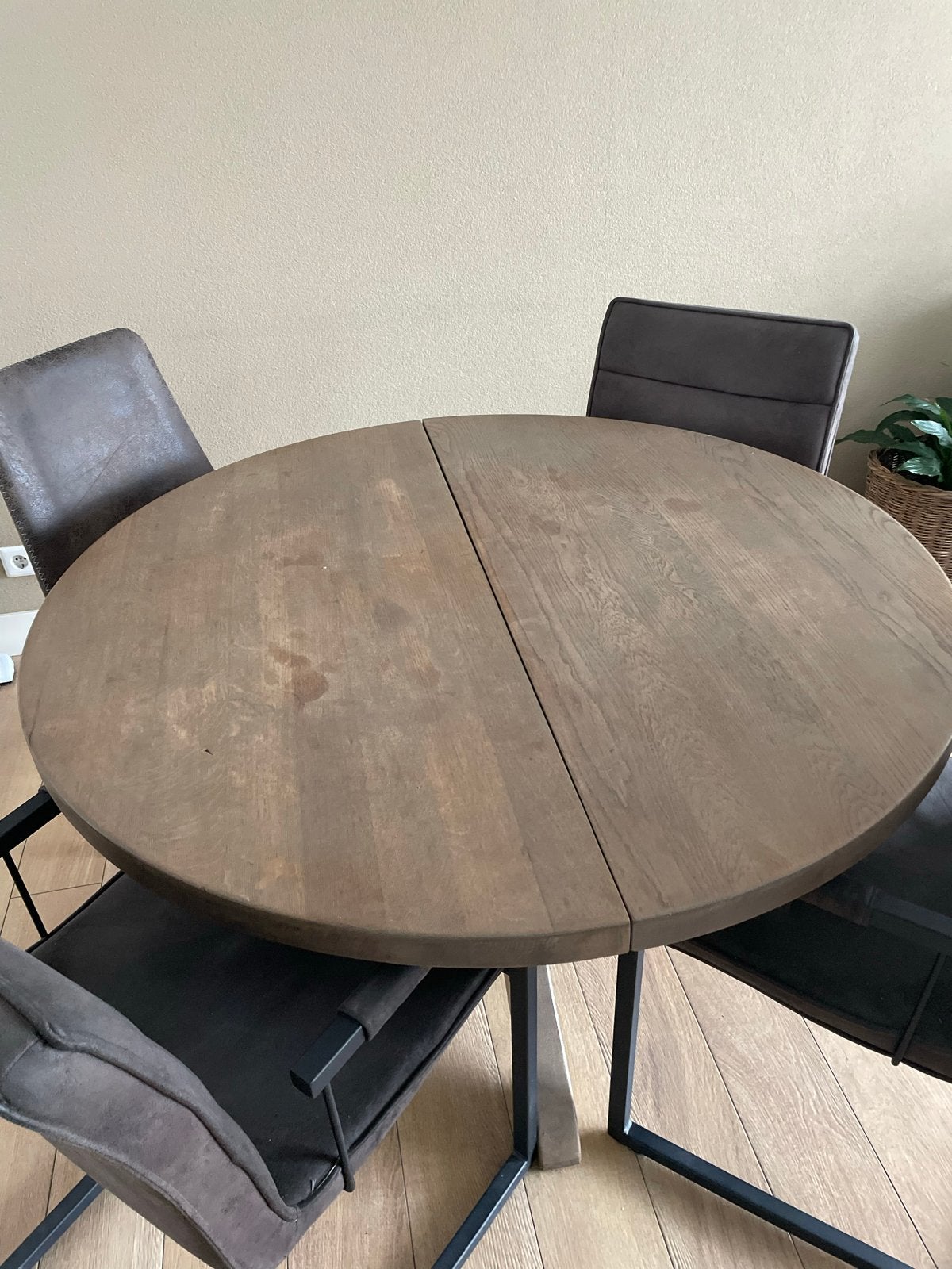 Ronde uitschuifbare eettafel ø 120 cm (tussenblad ontbreekt), Huis en Inrichting, Tafels | Eettafels, Ophalen, Gebruikt, 100 tot 150 cm