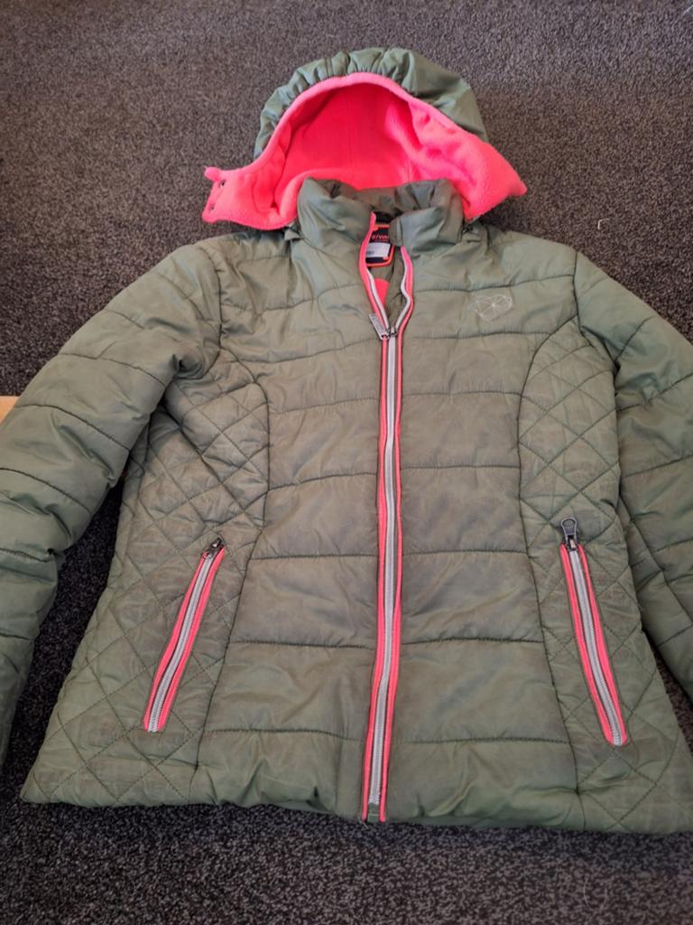 Meiden winter jas maat 164/170, Kinderen en Baby's, Kinderkleding | Maat 164, Ophalen of Verzenden, Zo goed als nieuw, Meisje