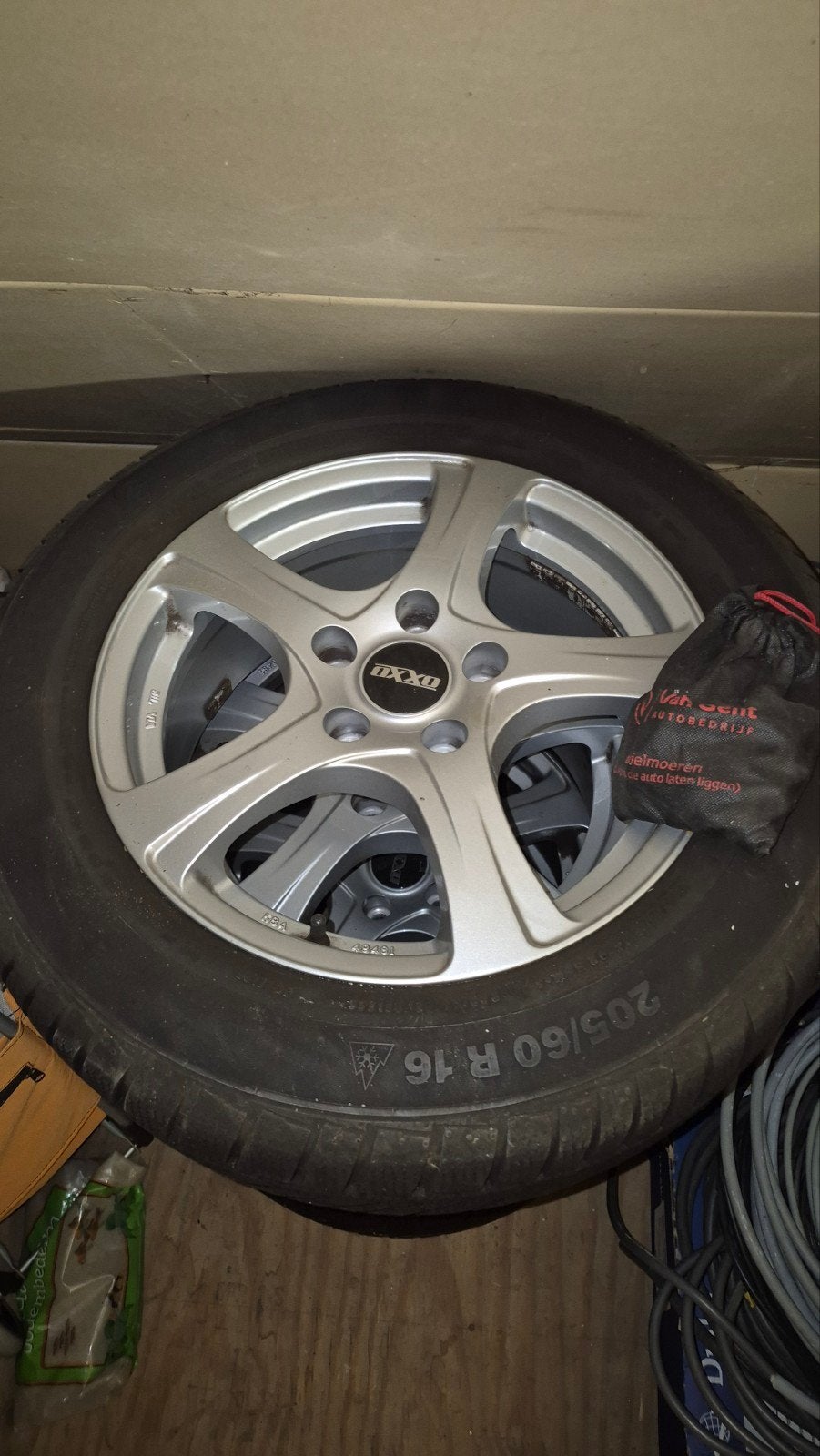 Winterbanden met velg, Toyota Auris 2015, Ophalen, Zo goed als nieuw