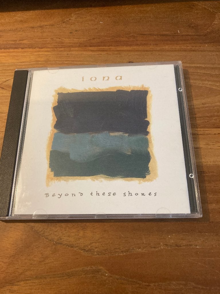 Iona - Beyond the shores (Folk), Verzenden, Zo goed als nieuw, Folk, Album