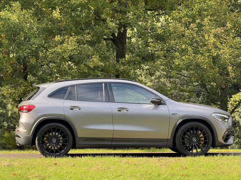 Mercedes-Benz GLA AMG GLA45 S 4MATIC+ Burmester HUD kuip 21", Auto's, Mercedes-Benz, Automaat, Gebruikt, 4 cilinders, Bedrijf