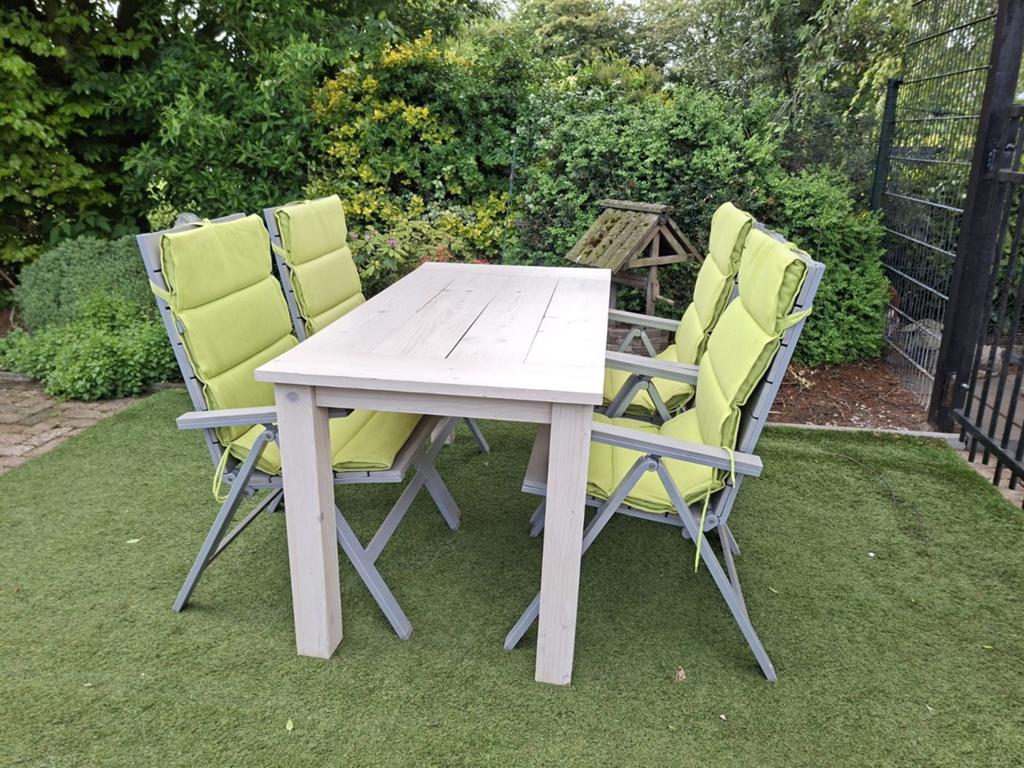 Leuk tuinset met polywood tuinstoelen, Ophalen, Gebruikt