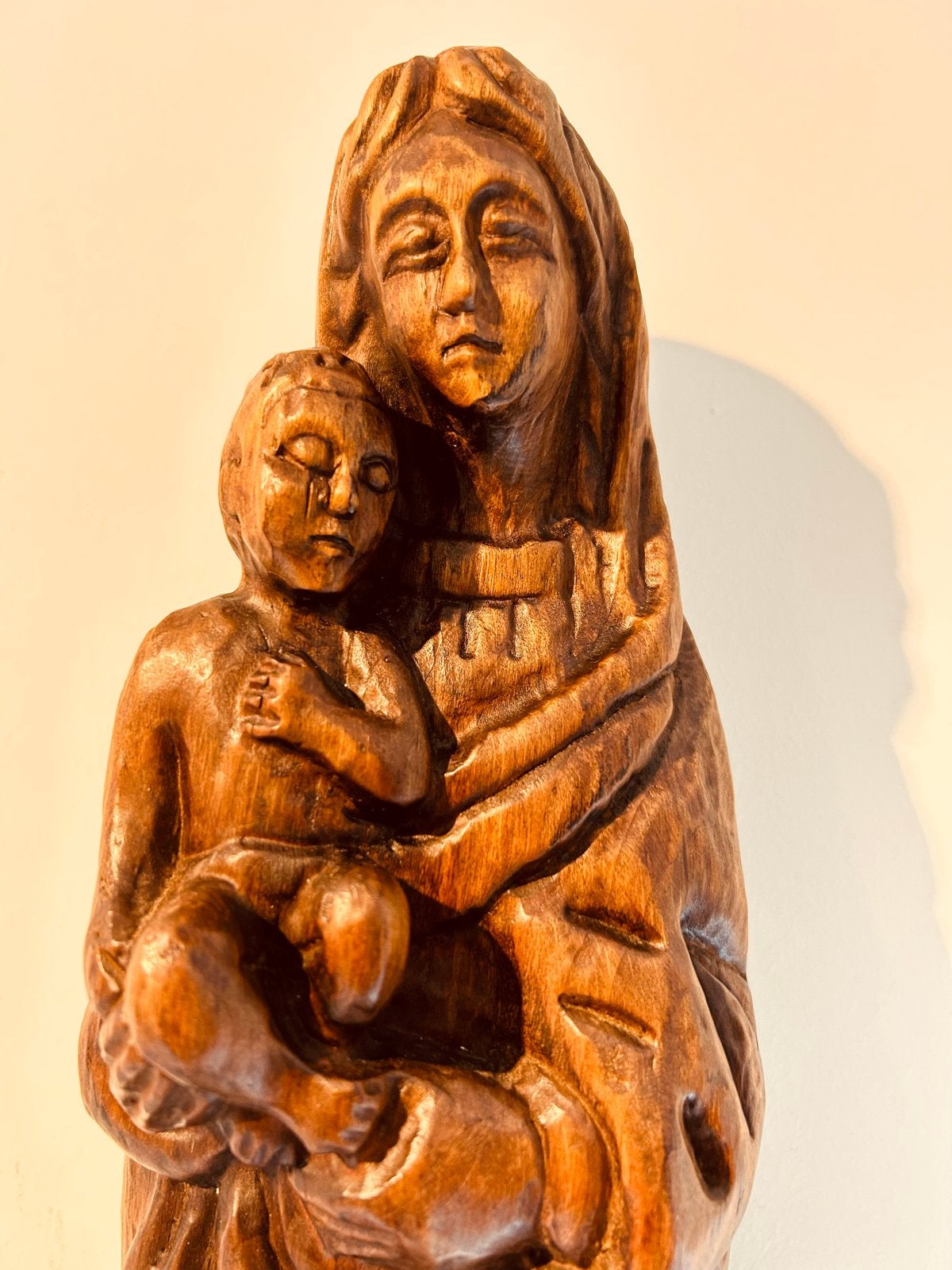 Houten Beeld Maria met Kind - Handgesneden, Antiek en Kunst, Ophalen, Handgemaakt, 20 - 50 cm, Beeld