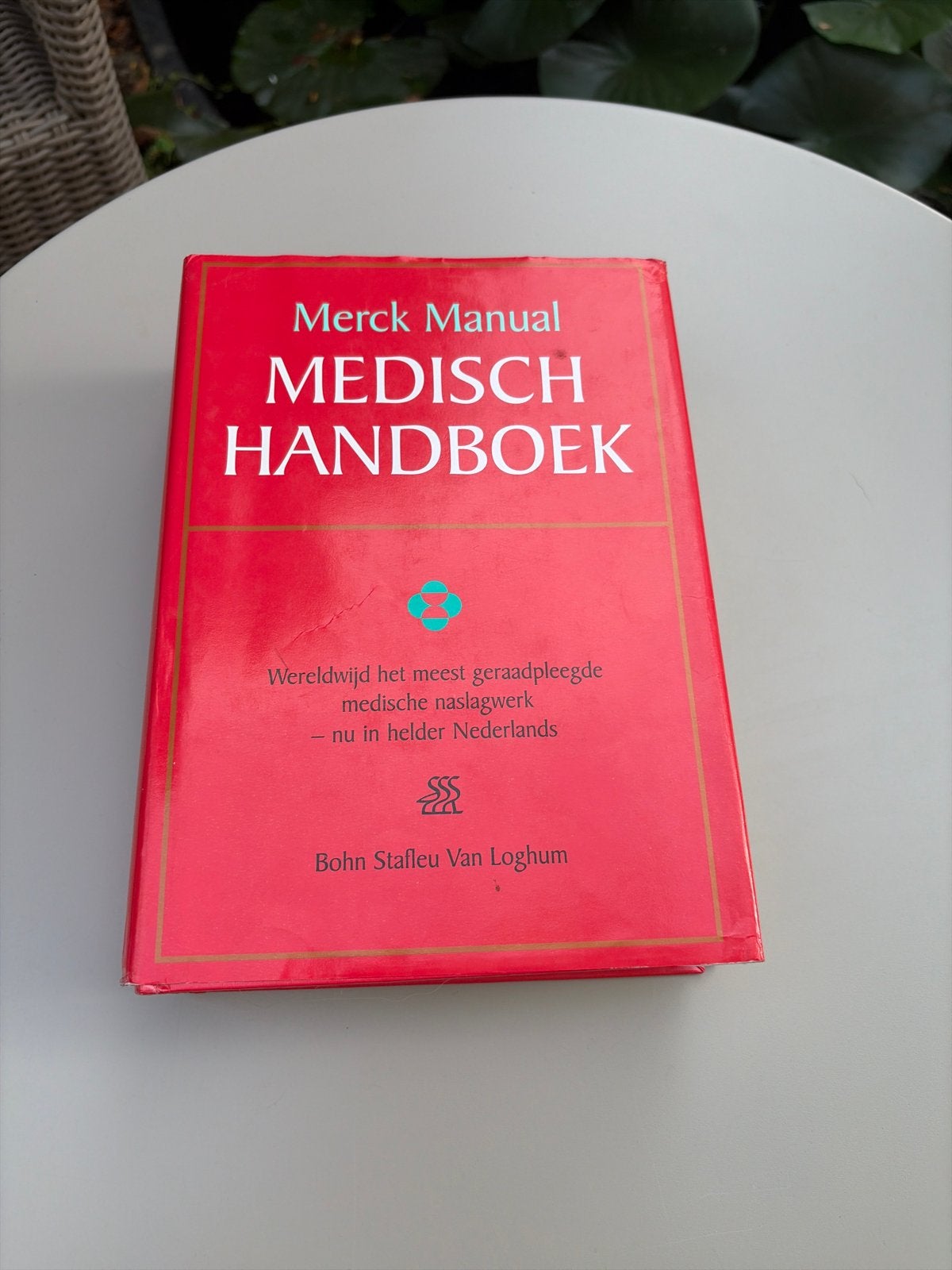 Merck Manual: Medisch Handboek (Rood), Ophalen of Verzenden, Beta, Zo goed als nieuw, HBO