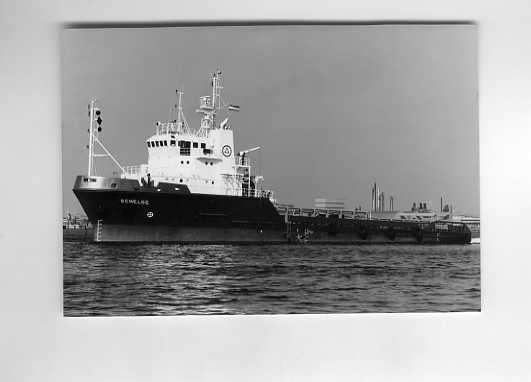 scheepvaart-foto-schelde-vlissingen, Ophalen of Verzenden, Zo goed als nieuw, Motorboot, Boek of Tijdschrift