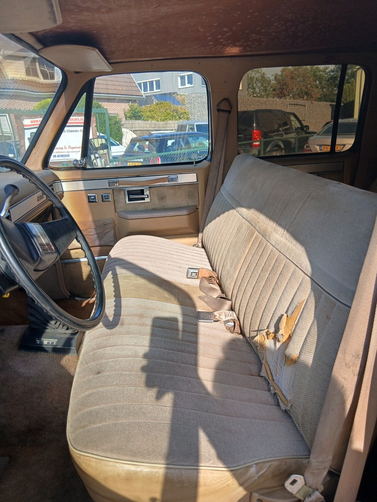 Chevrolet gmc Suburban bj1985 4x4 lpg barndoors,NL, foto 10