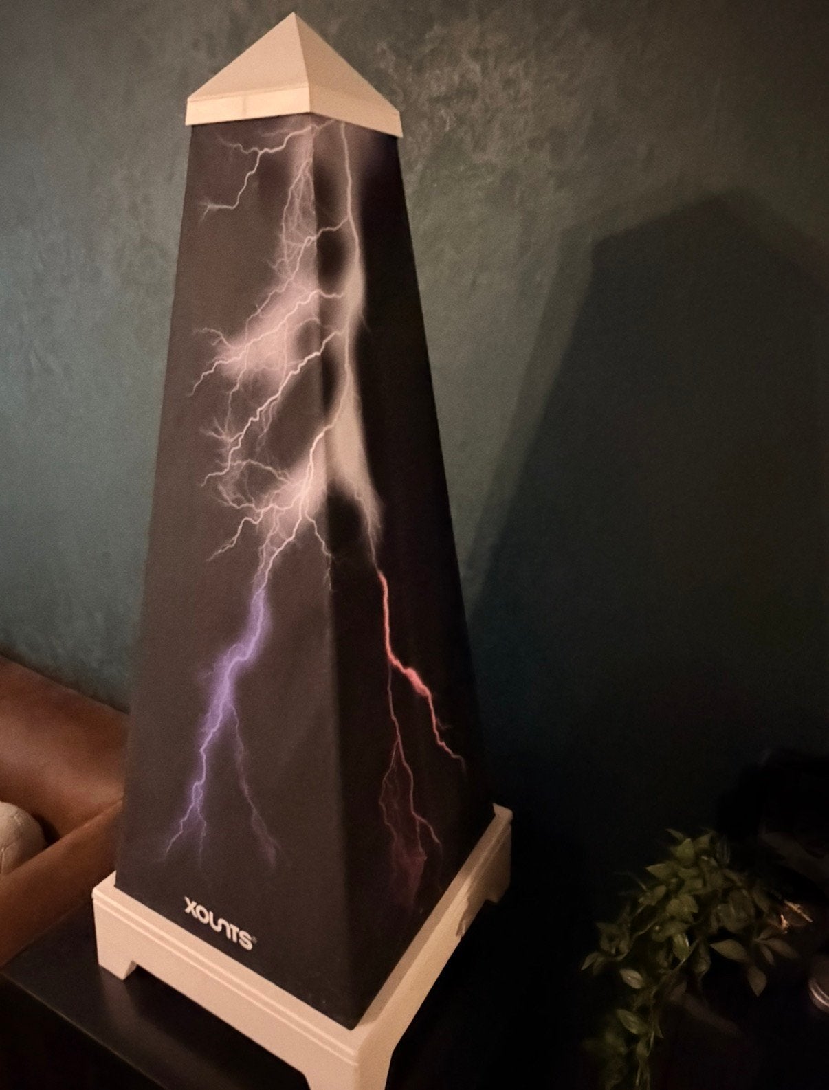 Xounts custum Bliksem Bluetooth speaker/lamp, Muziek en Instrumenten, Soundmodules, Ophalen of Verzenden, Zo goed als nieuw