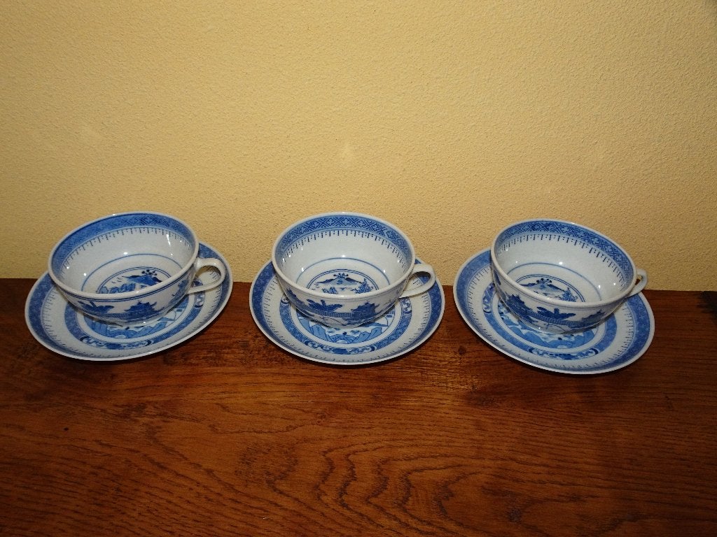 3 Chinese blauw/witte thee kop en schotels, Ophalen of Verzenden, Zo goed als nieuw, Overige stijlen, Kop(pen) en/of Schotel(s)