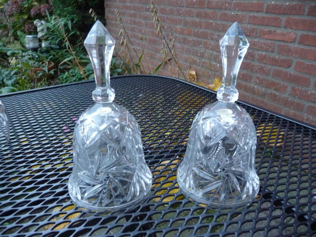 Mooie glazen bel. Tafelbel 2 x. Glas 15 cm. hoog., Ophalen of Verzenden
