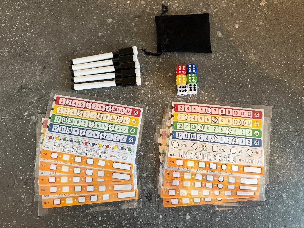 Qwixx Bonus – 10x Gelamineerde Scorekaarten, Vijf spelers of meer, Ophalen of Verzenden, Zo goed als nieuw