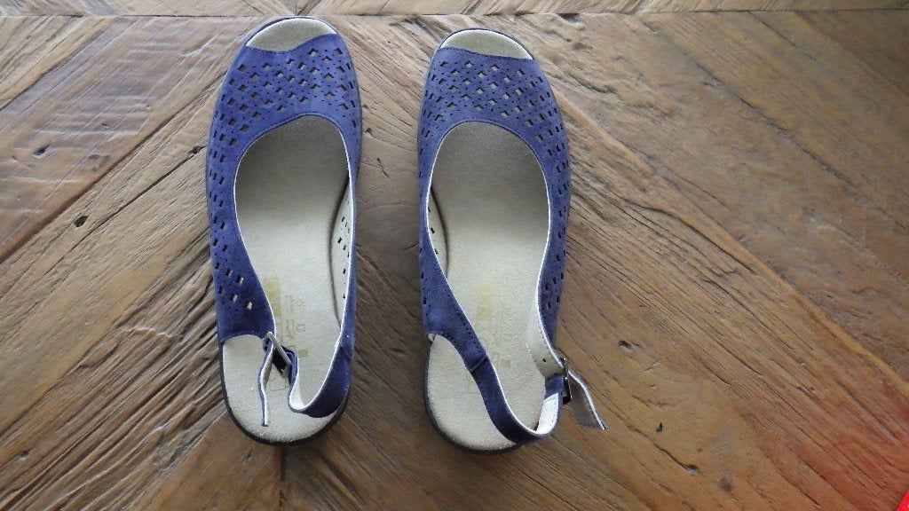 mooie blauwe zomerschoenen maat 40, Blauw, Nieuw, Ophalen of Verzenden, Sneakers of Gympen
