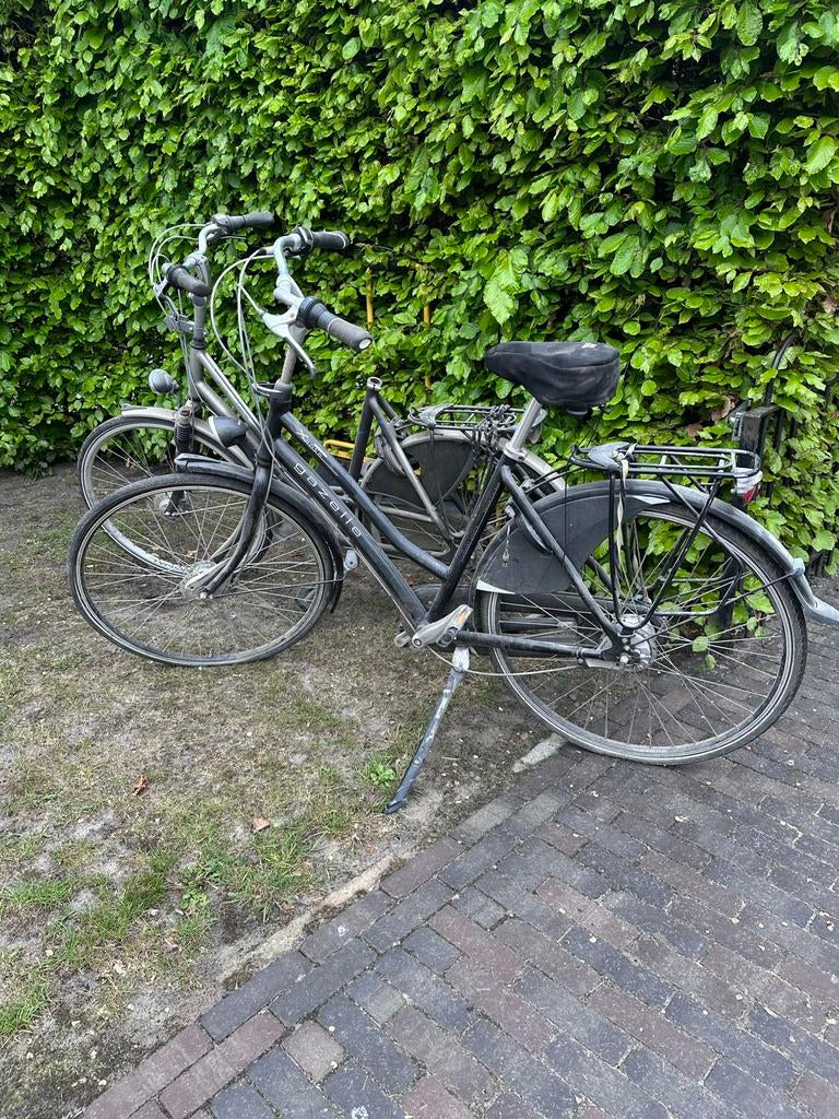 Twee Gazelle damesfietsen - opknappers of voor onderdelen, Ophalen, Gebruikt, Gazelle