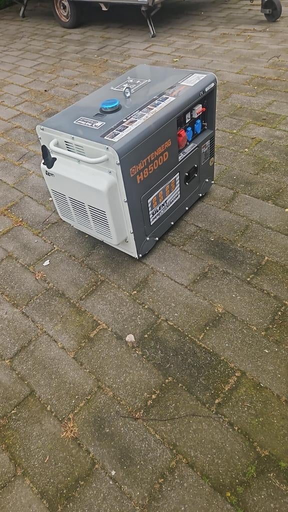Tekoop aangeboden: compleet nieuwe Hüttenberg H8500D diesel, Doe-het-zelf en Verbouw, Aggregaten, Ophalen, Dieselolie, Geluidgedempt