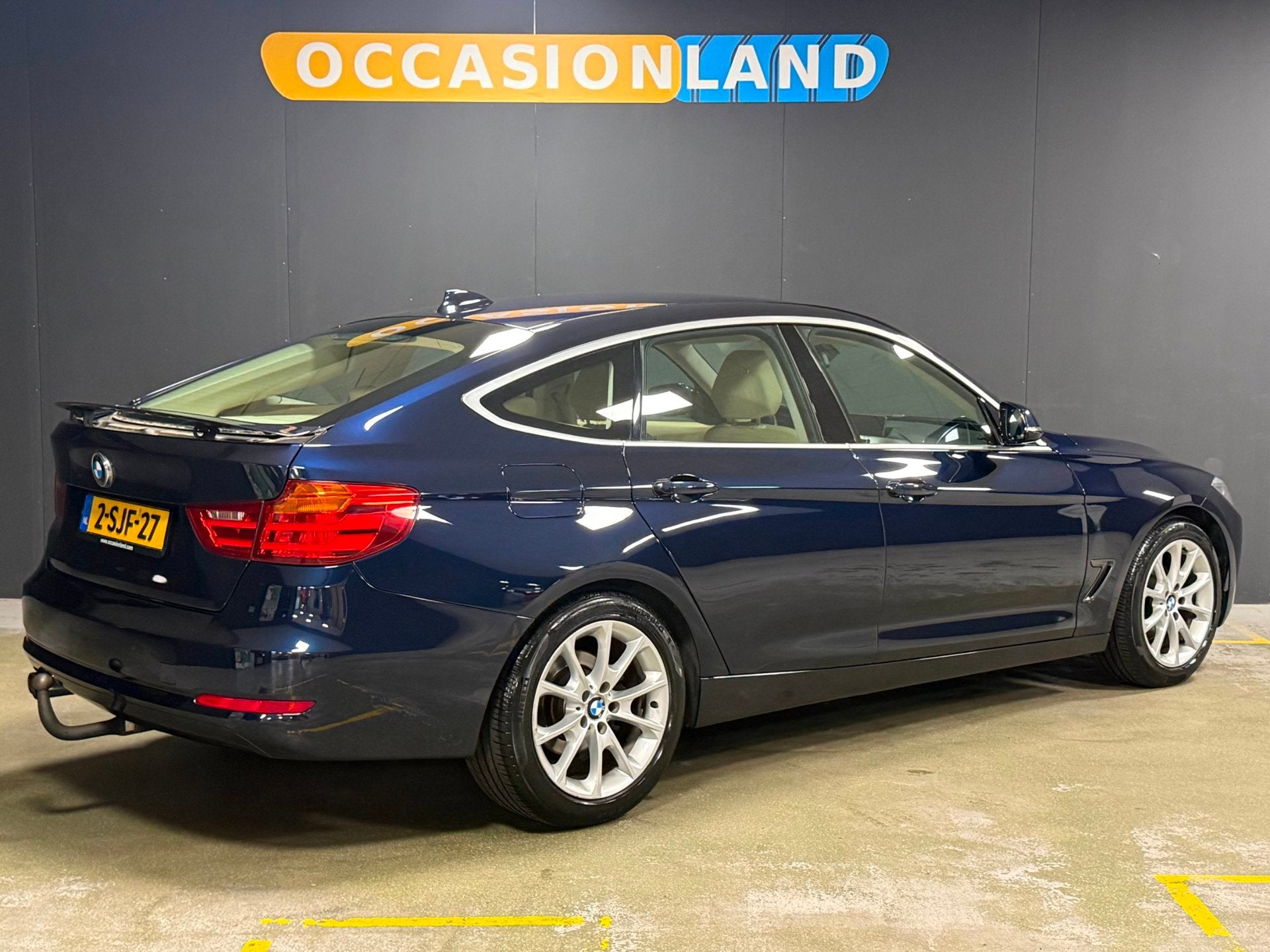 BMW 3-serie Gran Turismo 328i High Executive|PDC|LED|TREKHAA, Auto's, BMW, 745 kg, Gebruikt, 4 cilinders, Blauw