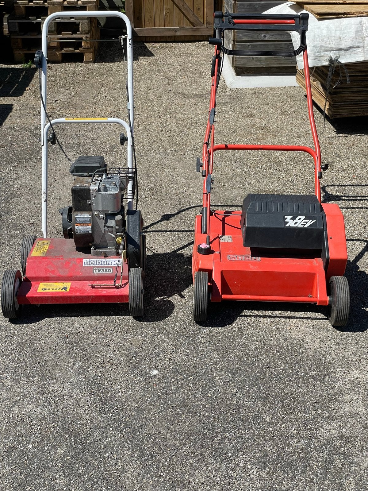 Tielbürger TV380 en Sabo 38-EV Verticuteermachines, Ophalen of Verzenden, Gebruikt, 30 t/m 39 cm, Benzine-grasmaaier