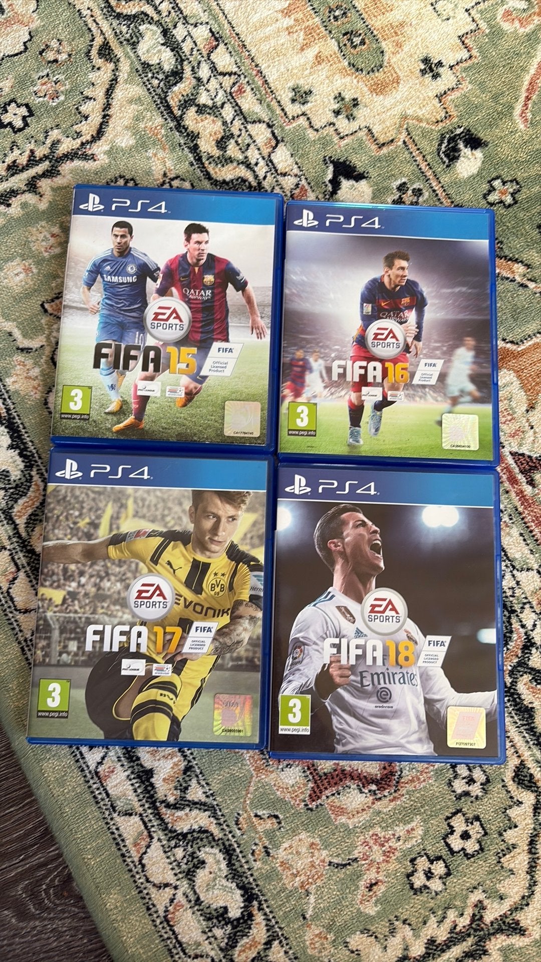 Playstation 4 FIFA spellen, Ophalen of Verzenden, Zo goed als nieuw, 3 spelers of meer, Sport