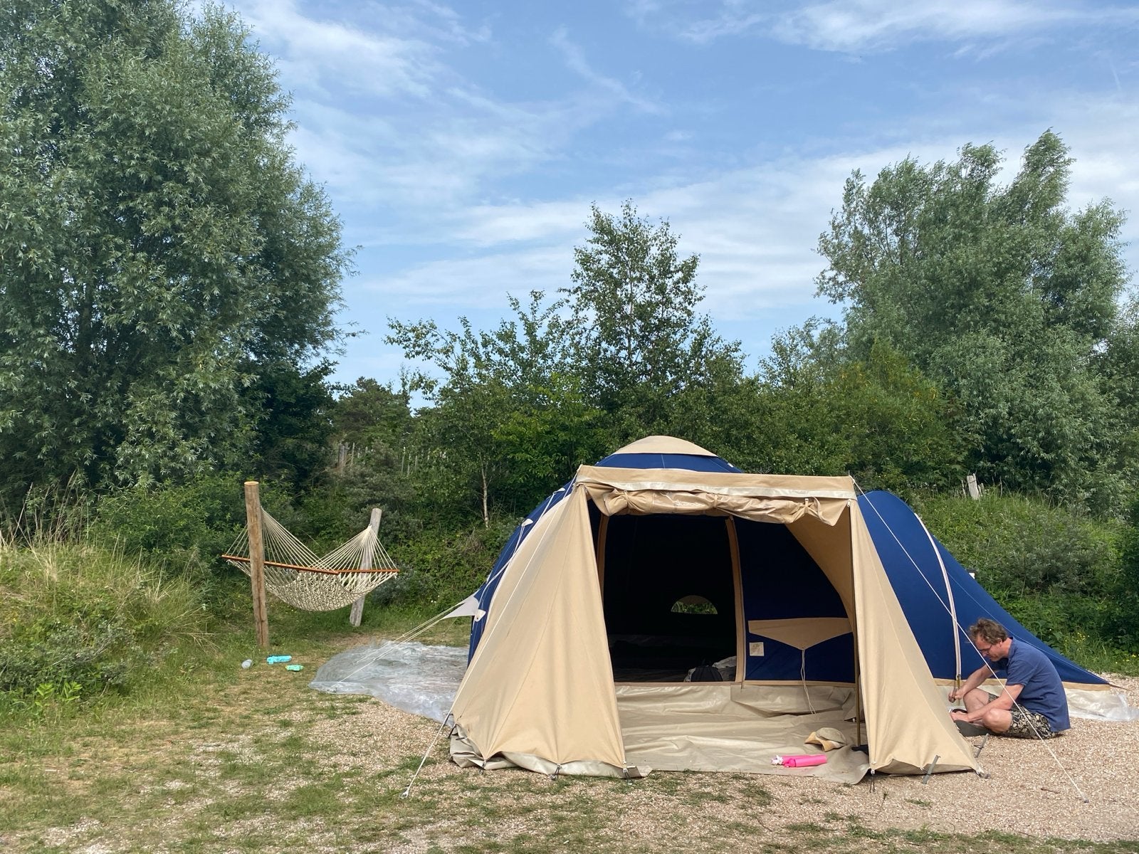 Ruime 350 Karsten familietent opblaasbaar, Ophalen, Gebruikt, Tot en met 6