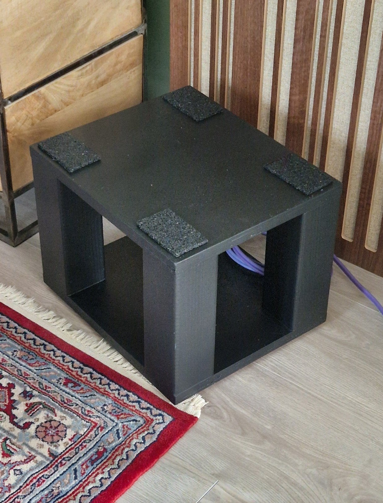 Klipsch Heresy & Vestlyd V12C Stands 30 cm hoog.

Speciaal, Ophalen, Overige merken