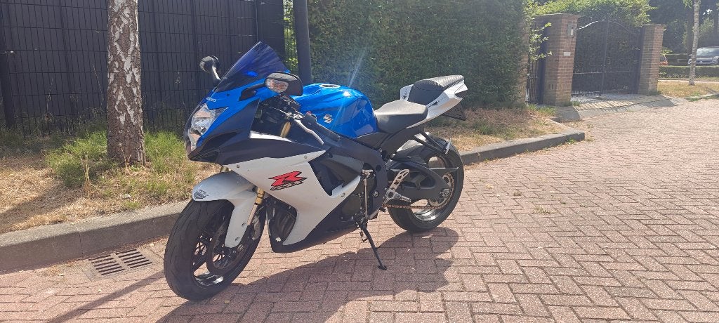 Suzuki GSX-R 750 (2013), slechts 6.240 km, Motoren, 750 cc, Sportuitlaat, 4 cilinders, Motorrijbewijs A
