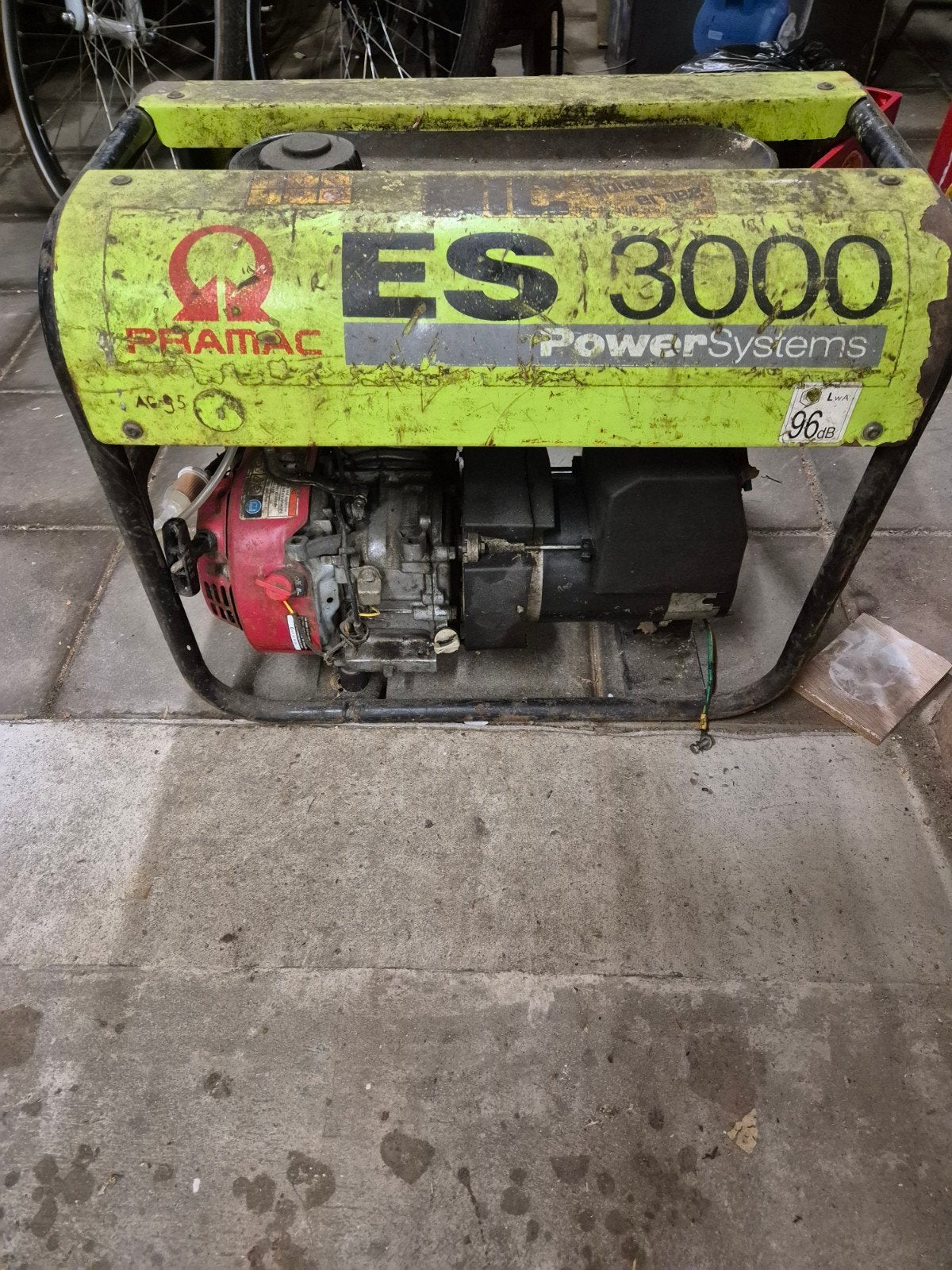 Pramac ES 3000 Aggregaat - opknapper, Doe-het-zelf en Verbouw, Ophalen, Gebruikt, Minder dan 5 kVA, Benzine