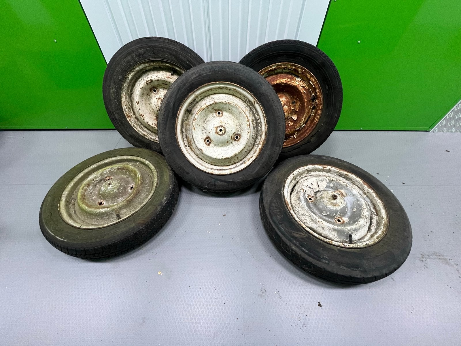2CV complete velgenset incl. reservewiel (Opknappers), Auto-onderdelen, Ophalen, Gebruikt, 15 inch, Banden en Velgen