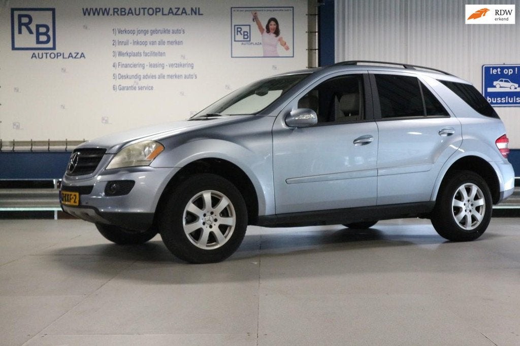 Mercedes-Benz M-klasse 350 AUTOMAAT / SCHUIFDAK / KETTING VE, Auto's, Mercedes-Benz, Bedrijf, Te koop, M-Klasse, 4x4, ABS, Airconditioning