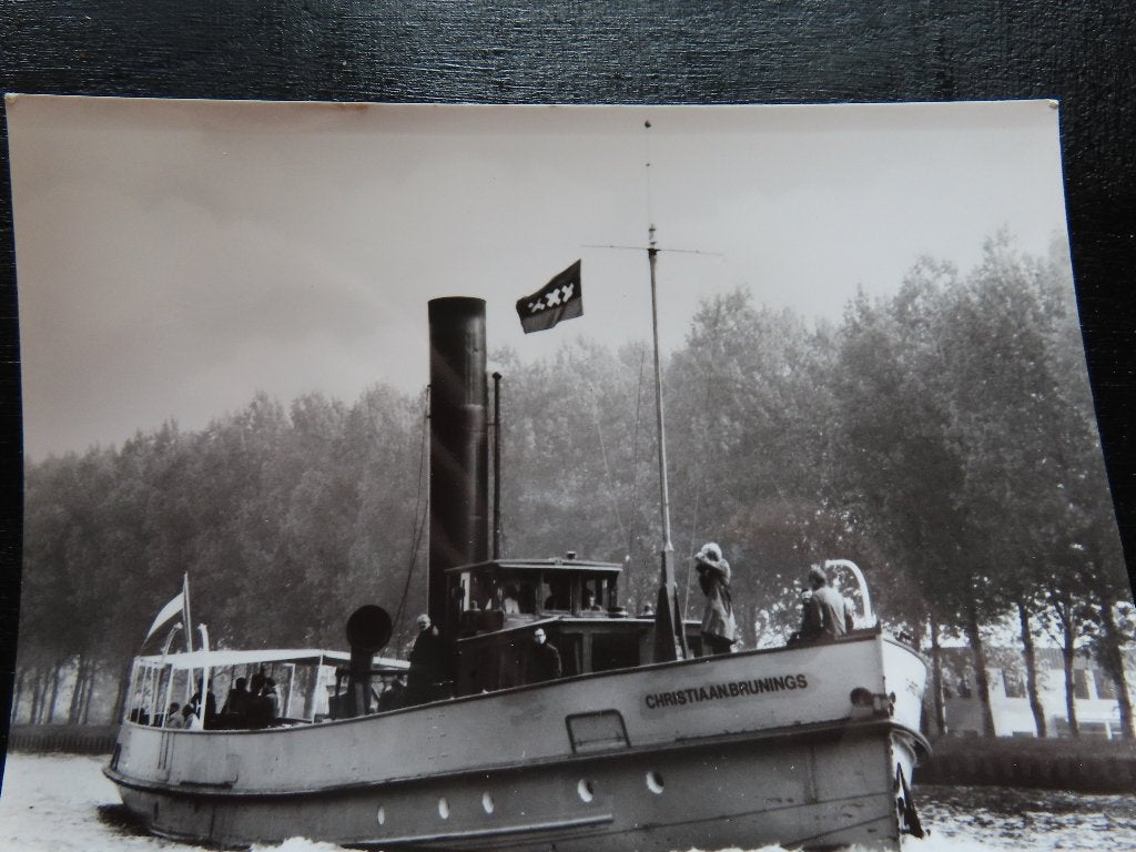 ansichtkaart sleepboot "Christiaan Brunings", Verzamelen, Ophalen of Verzenden, Motorboot, Kaart, Foto of Prent