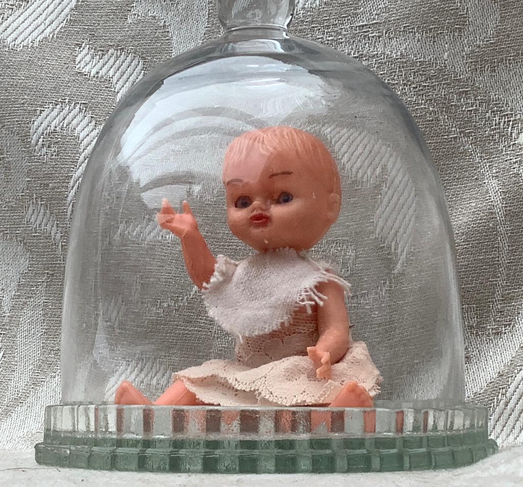 Vintage mini popje 12 cm, onder stolp 14 cm, Ophalen of Verzenden, Zo goed als nieuw, X, Pop
