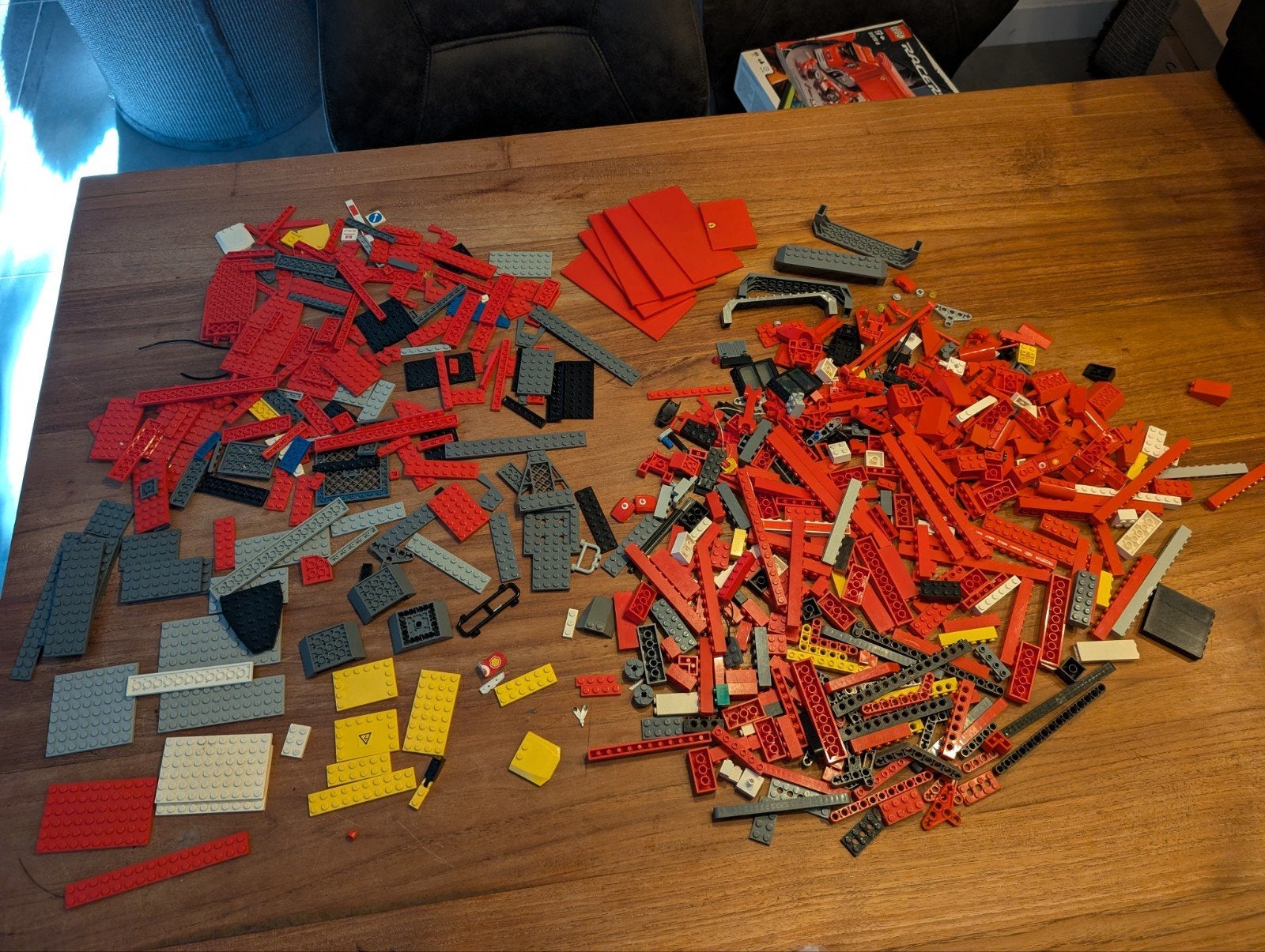 Grote partij rode, zwarte, wit , gele en grijze Lego onderde, Gebruikt, Inclusief extra onderdelen, Lego, Ophalen of Verzenden