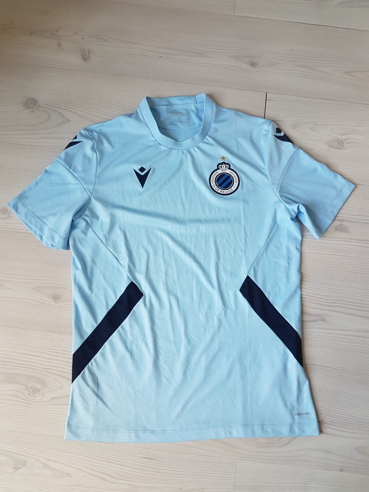Club Brugge heren voetbalshirt in size large, Sport en Fitness, Voetbal, Maat XL, Ophalen of Verzenden, Zo goed als nieuw, Shirt