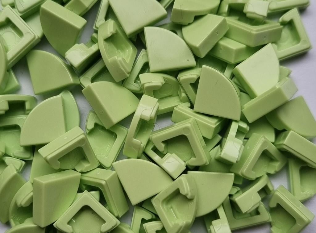 Lego 1x1 tile (quater), Yellowish green (per 100), Ophalen of Verzenden, Nieuw, Losse stenen, Lego