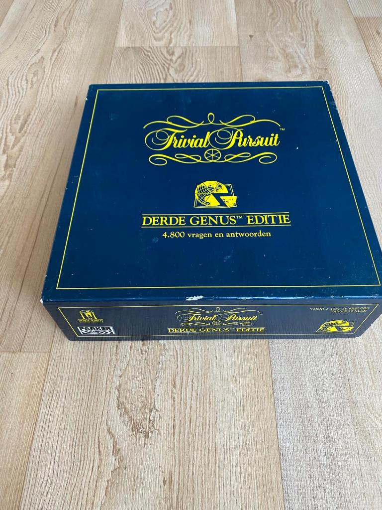 Triviant Trivial pursuit 3e genius editie, Vijf spelers of meer, Ophalen of Verzenden, Zo goed als nieuw, Parker