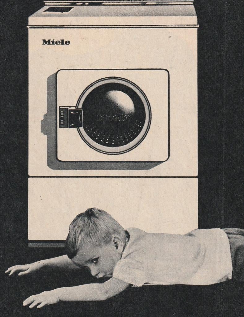 Retro reclame 1966 Miele wasmachine jongetje is gevallen, Verzamelen, Retro, Verzenden, Overige typen