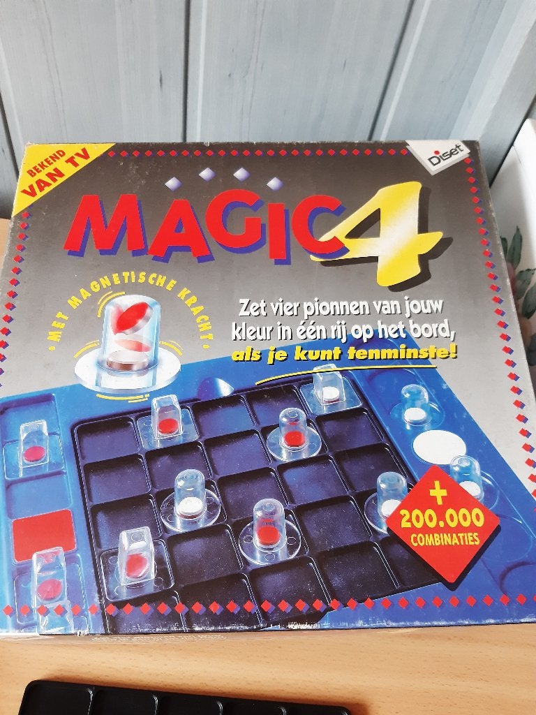 bordspel Magic-4, Een of twee spelers, Ophalen of Verzenden, Zo goed als nieuw, Diset