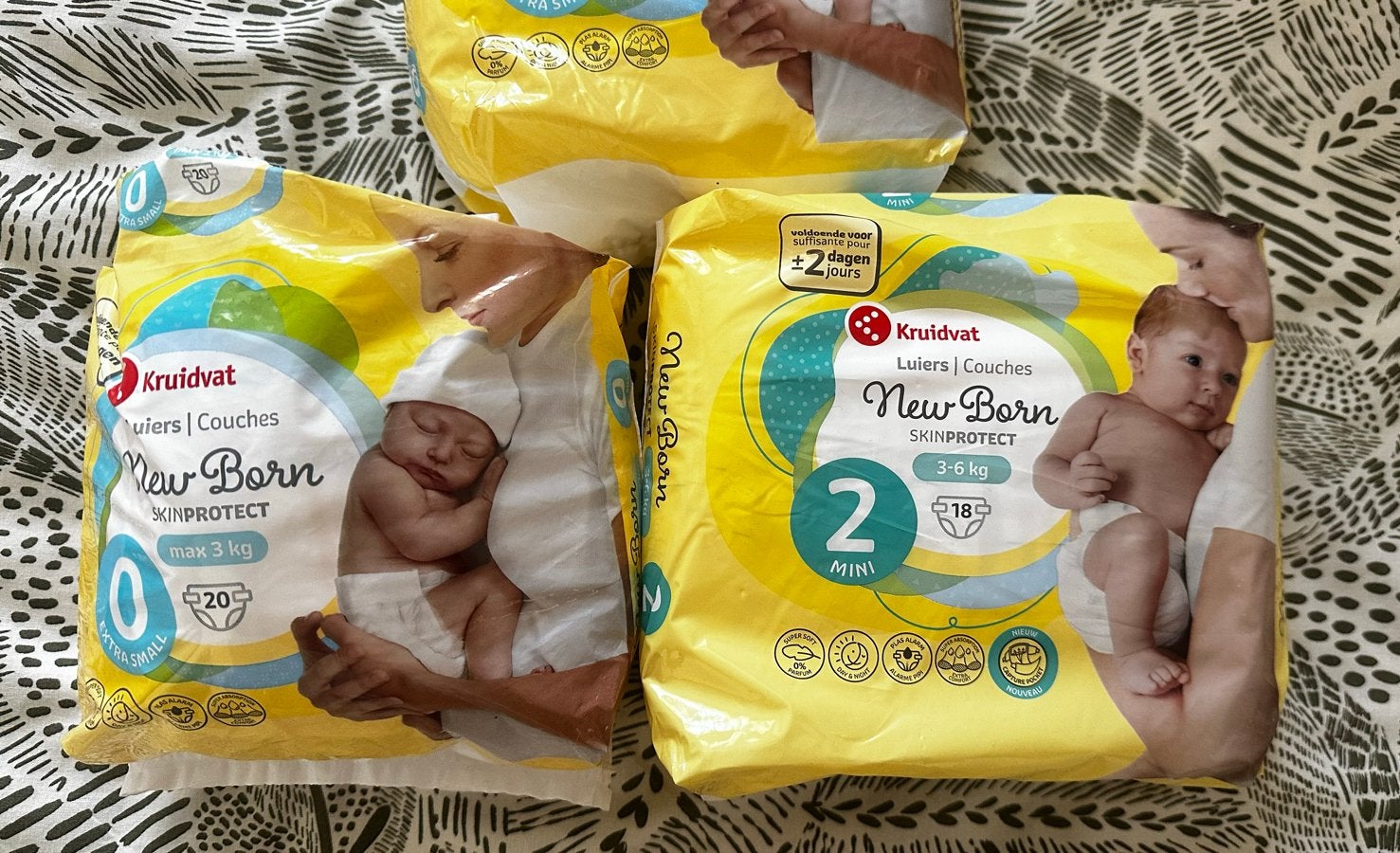 Kruidvat New Born luiers - Maat 0 en 2, Ophalen of Verzenden, Zo goed als nieuw