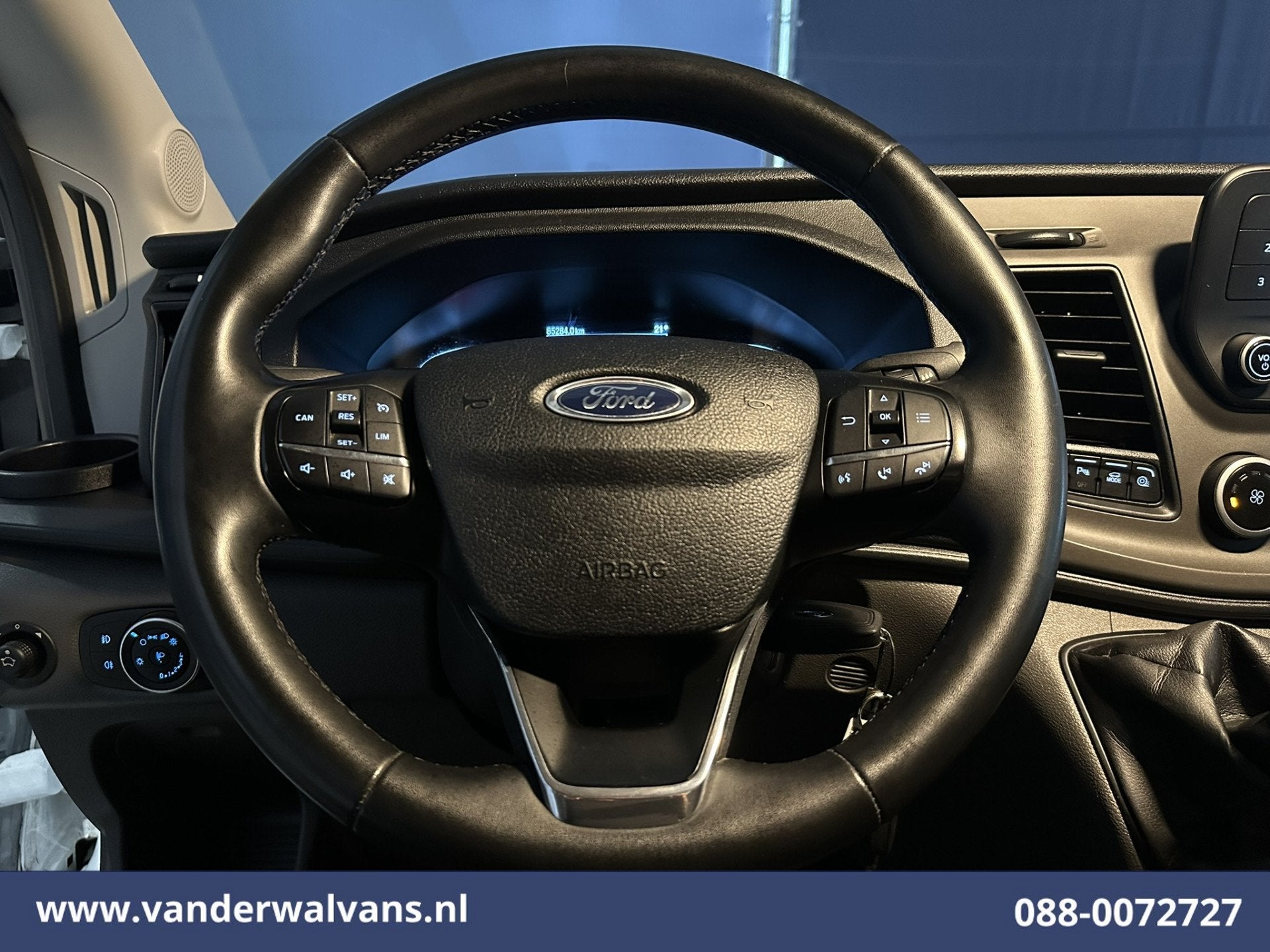 Ford Transit 2.0 TDCI 131pk L4H3 Euro6 Airco | Camera | Crui, Stof, 4 cilinders, Wit, Bedrijf