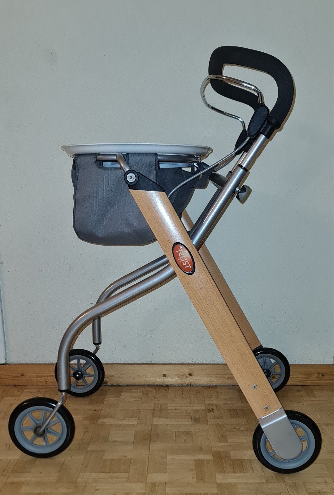 trust care binnen rollator, Ophalen