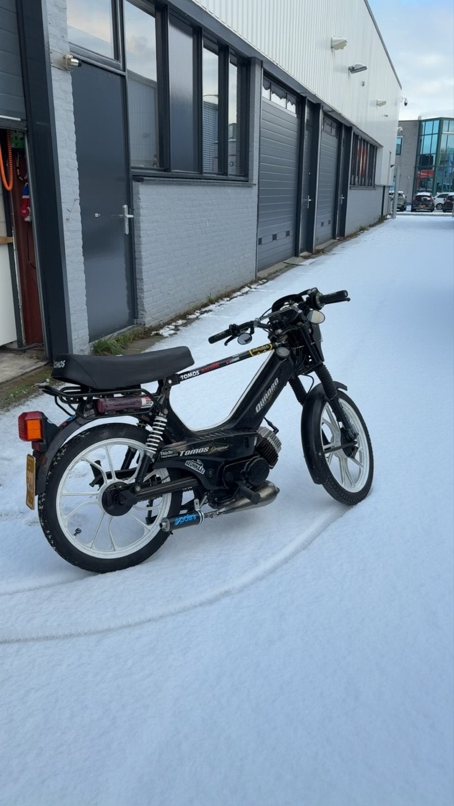 Tomos Quadro bromfiets - Zwart met witte velgen, Fietsen en Brommers, Brommers | Tomos, Gebruikt, Quadro, Maximaal 45 km/u, Ophalen