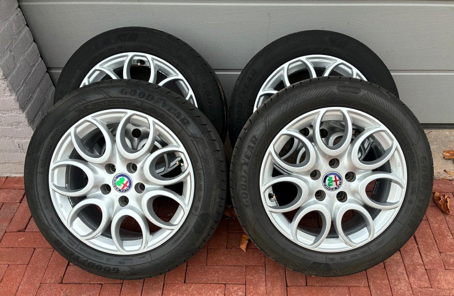 Zeer nette velgenset Alfa Giulietta met Goodyear banden, Auto-onderdelen, Overige Auto-onderdelen, Ophalen