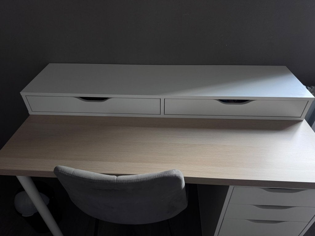 Make up tafel, Ophalen, Kunststof, Gebruikt, 100 tot 150 cm