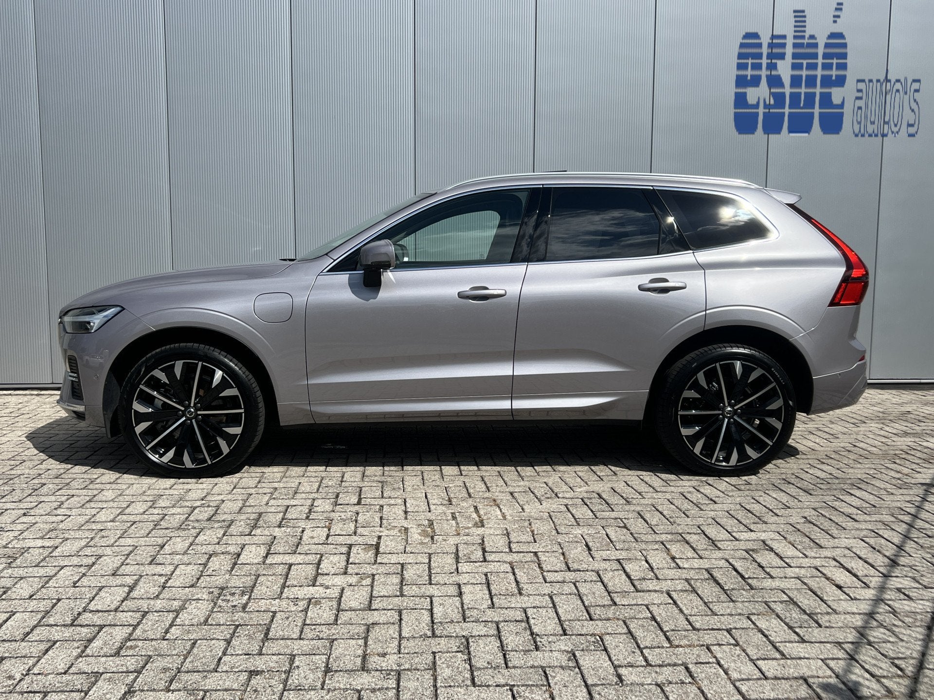Volvo XC60 2.0 T8 455 pk Plug-In Hybrid AWD Ultra Bright Exe, Auto's, Automaat, Gebruikt, 4 cilinders, Bedrijf