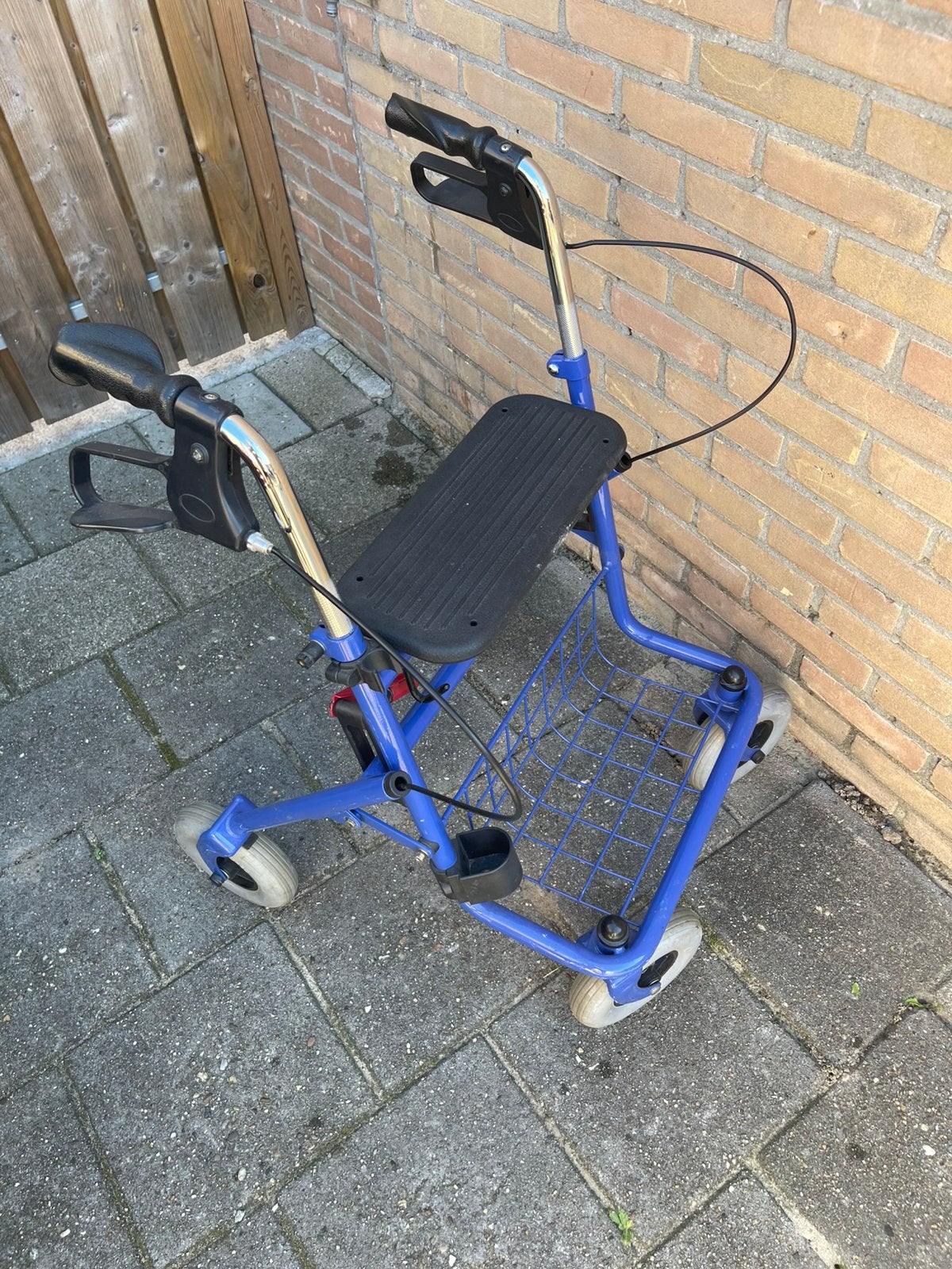 mooie nette rollator, Ophalen, Zo goed als nieuw