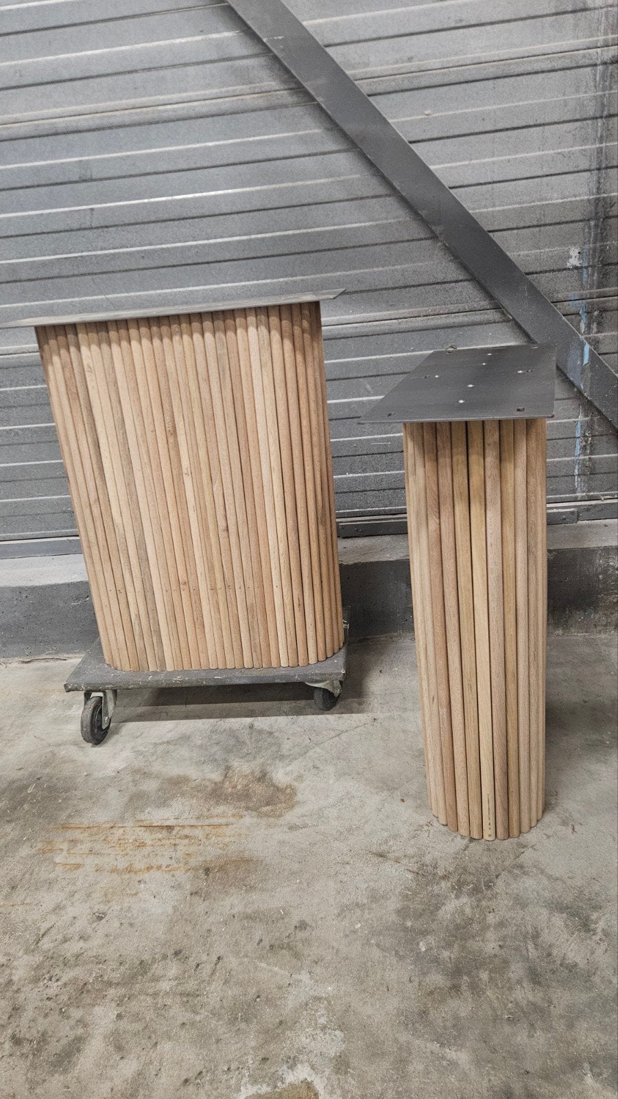 Eiken wang onderstel met ribbels nieuw, onbewerkt, Tafelpoot, Minder dan 50 cm, 50 tot 100 cm, Eikenhout
