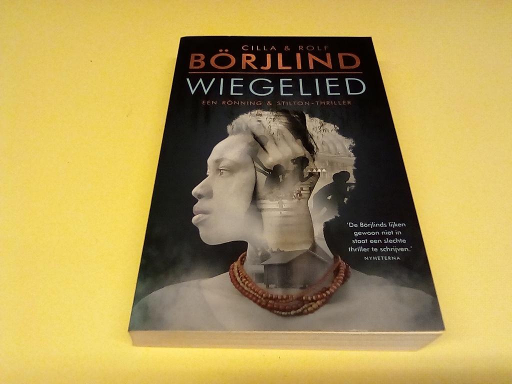 cilla&rolf borjlind /// wiegelied ///, Boeken, Thrillers, Ophalen of Verzenden, Zo goed als nieuw