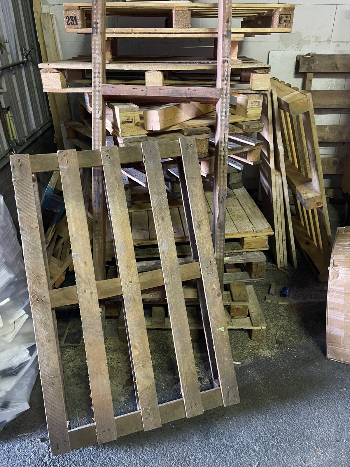 Afval pallets voor de openhaard, Tuin en Terras, Haardhout, Minder dan 3 m³, Ophalen, Overige houtsoorten