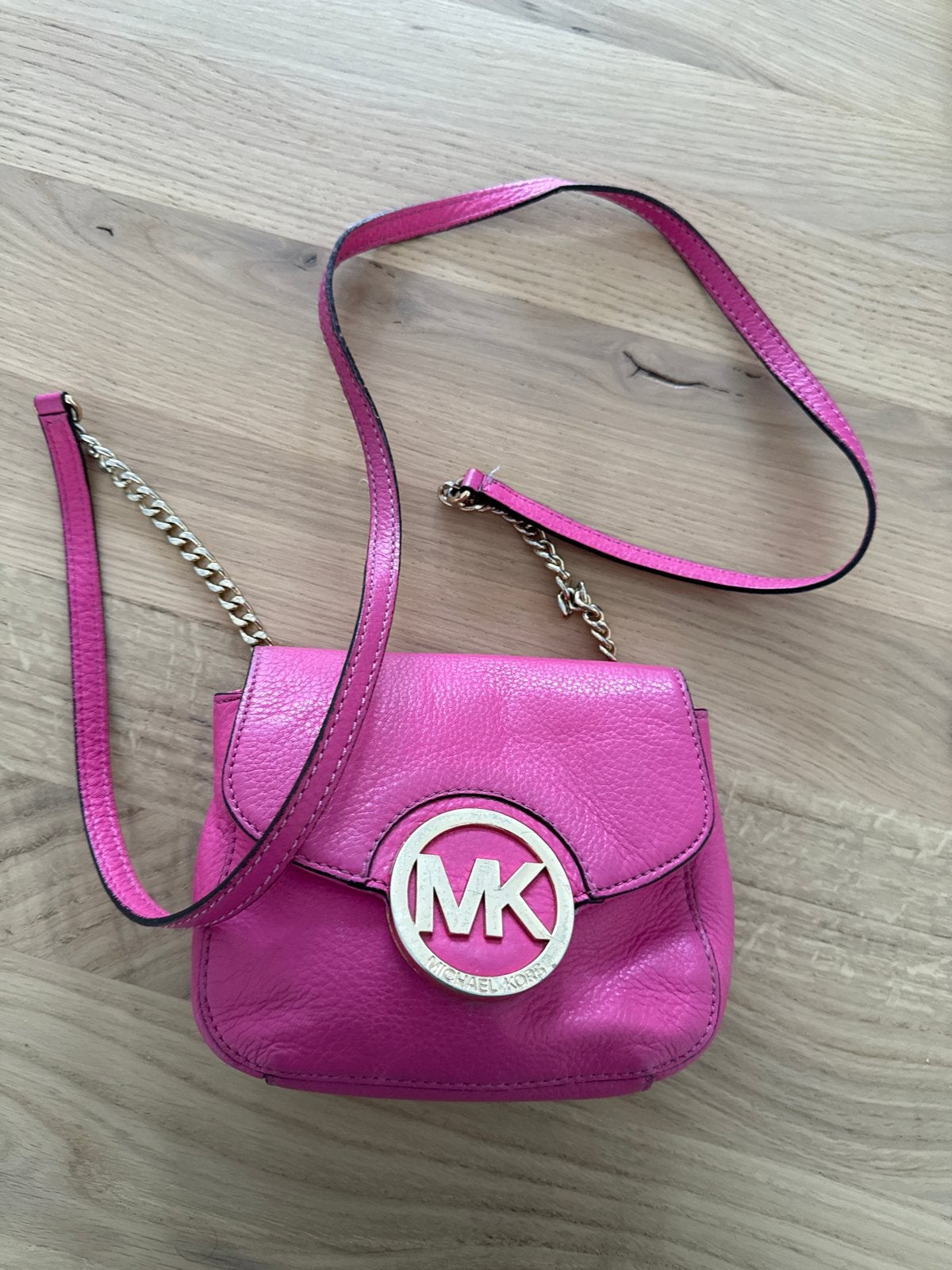 Michael Kors Schoudertasje - Felroze, Sieraden, Tassen en Uiterlijk, Ophalen, Gebruikt, Roze, Schoudertasje