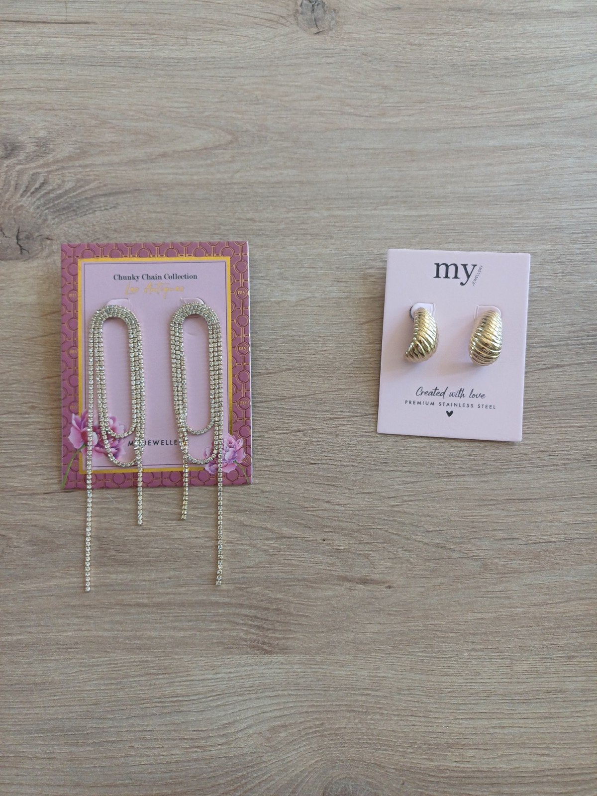 Myjewellery set van 2 paar oorbellen: goudkleurige hangers., Overige materialen, Nieuw, Ophalen of Verzenden, Knopjes of Stekers
